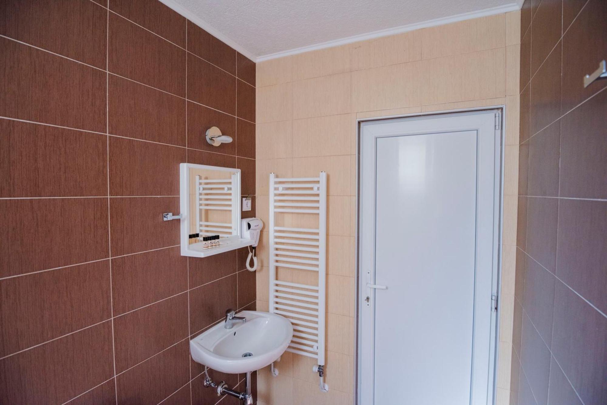 Hotel Kiko Bitola Buitenkant foto